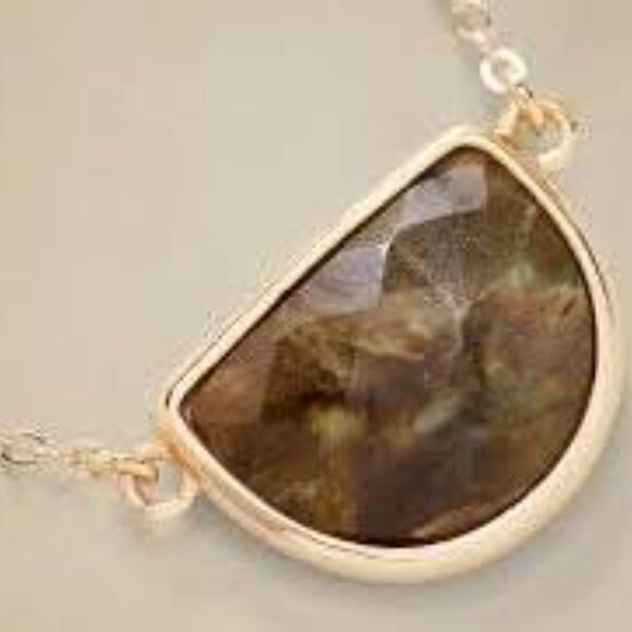 Banana Republic Labradorite Crescent Necklace/NWT - Picture 2 of 11